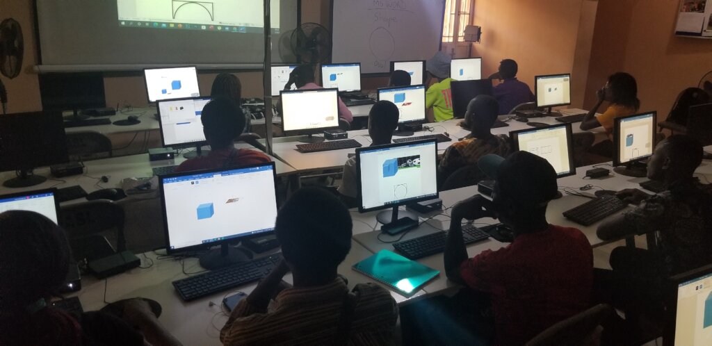 85 Students Learning Microsoft Office Programs