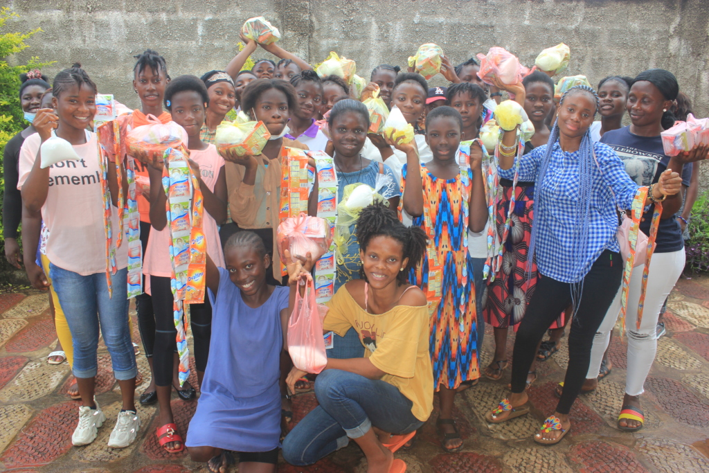 girls mentoring on leadership 