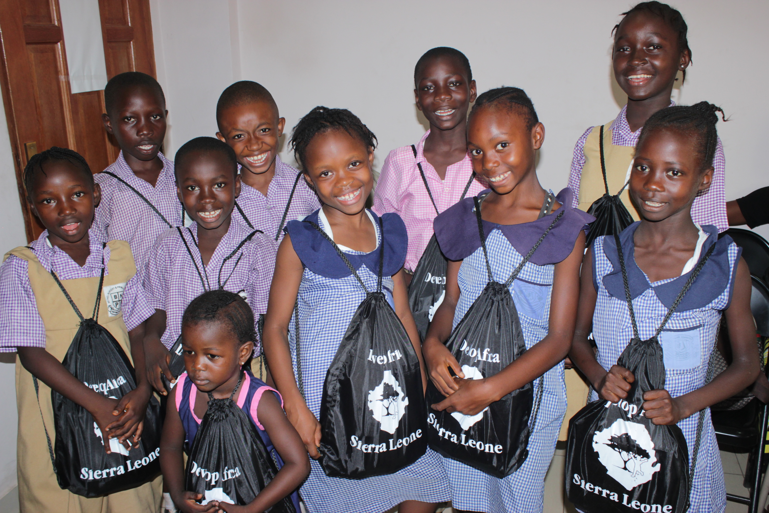 Flood students receive supplies 