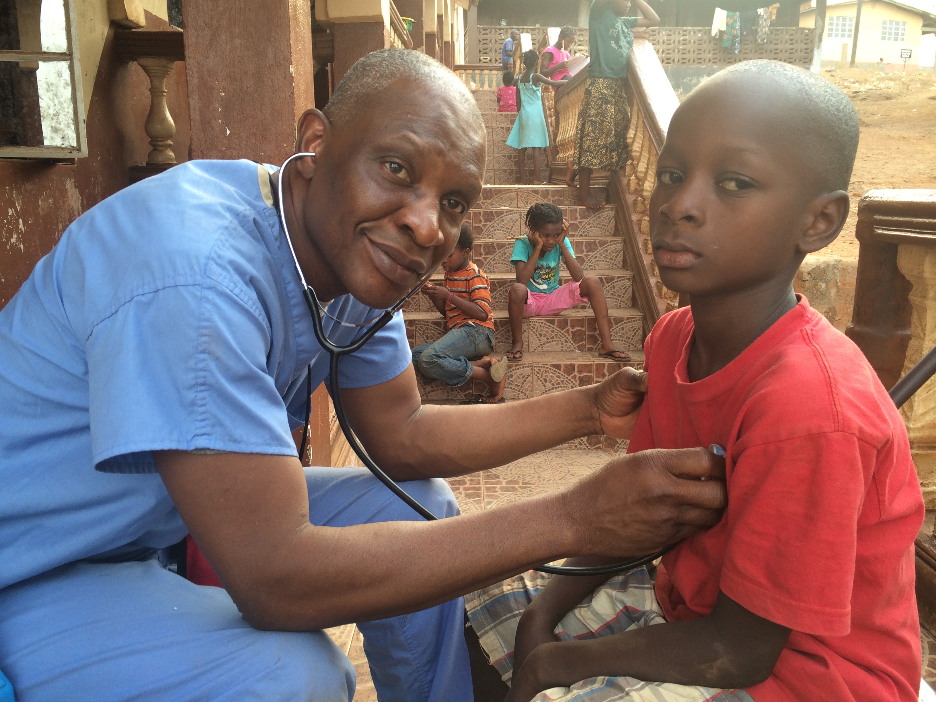 Kid receiving medical attention 