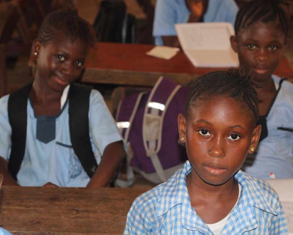 girls classroom africa