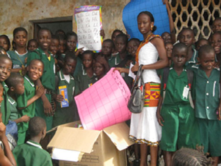 Pupils of UMC primary school Dwazark displaying their items 