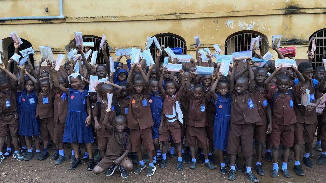 626 Students at Regent Square School Received Pencils