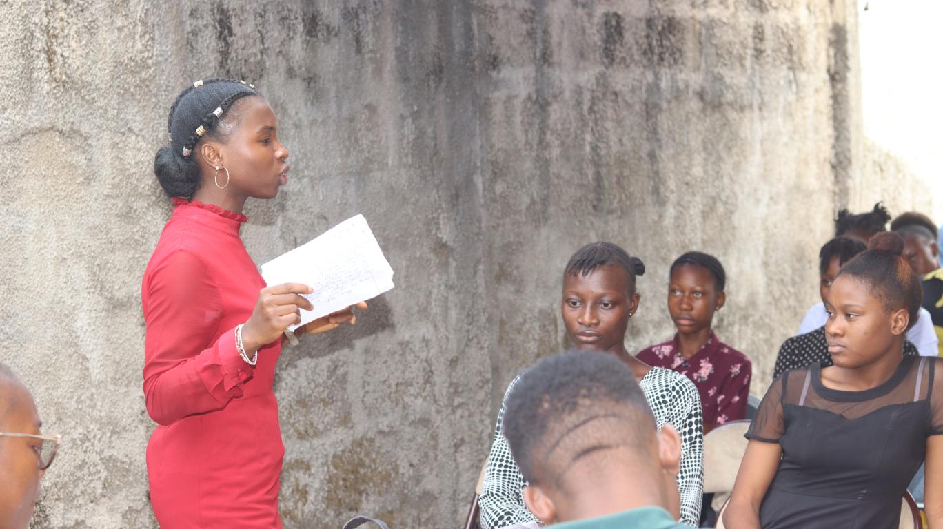 Marian participating in the debate