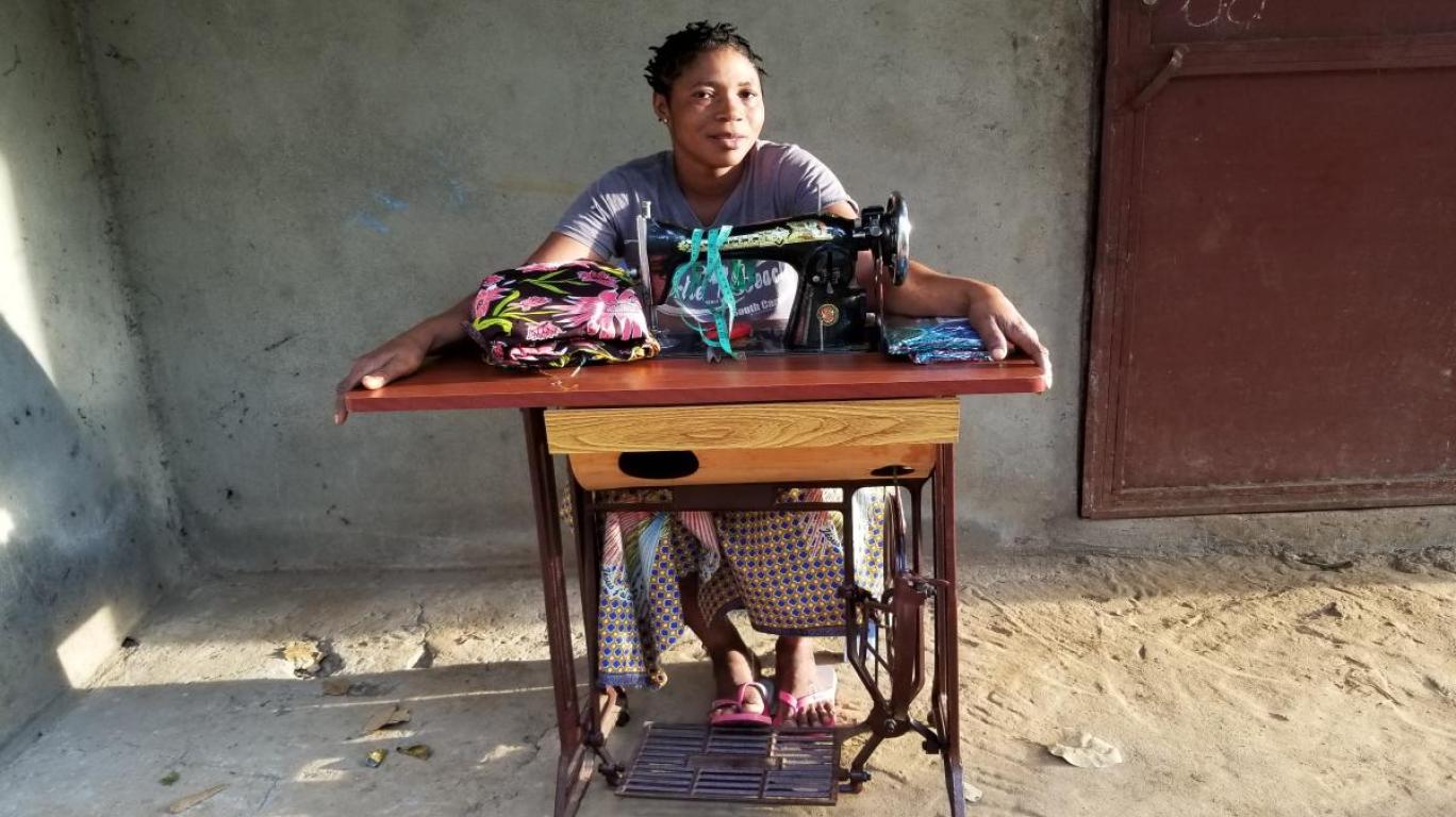 Sia with her new sewing machine