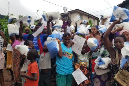 Kondi Farm Community receiving Bed Nets