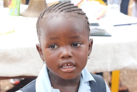 Zainab recites the alphabet